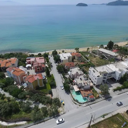 Villaroza * PalaiónTsiflíkion